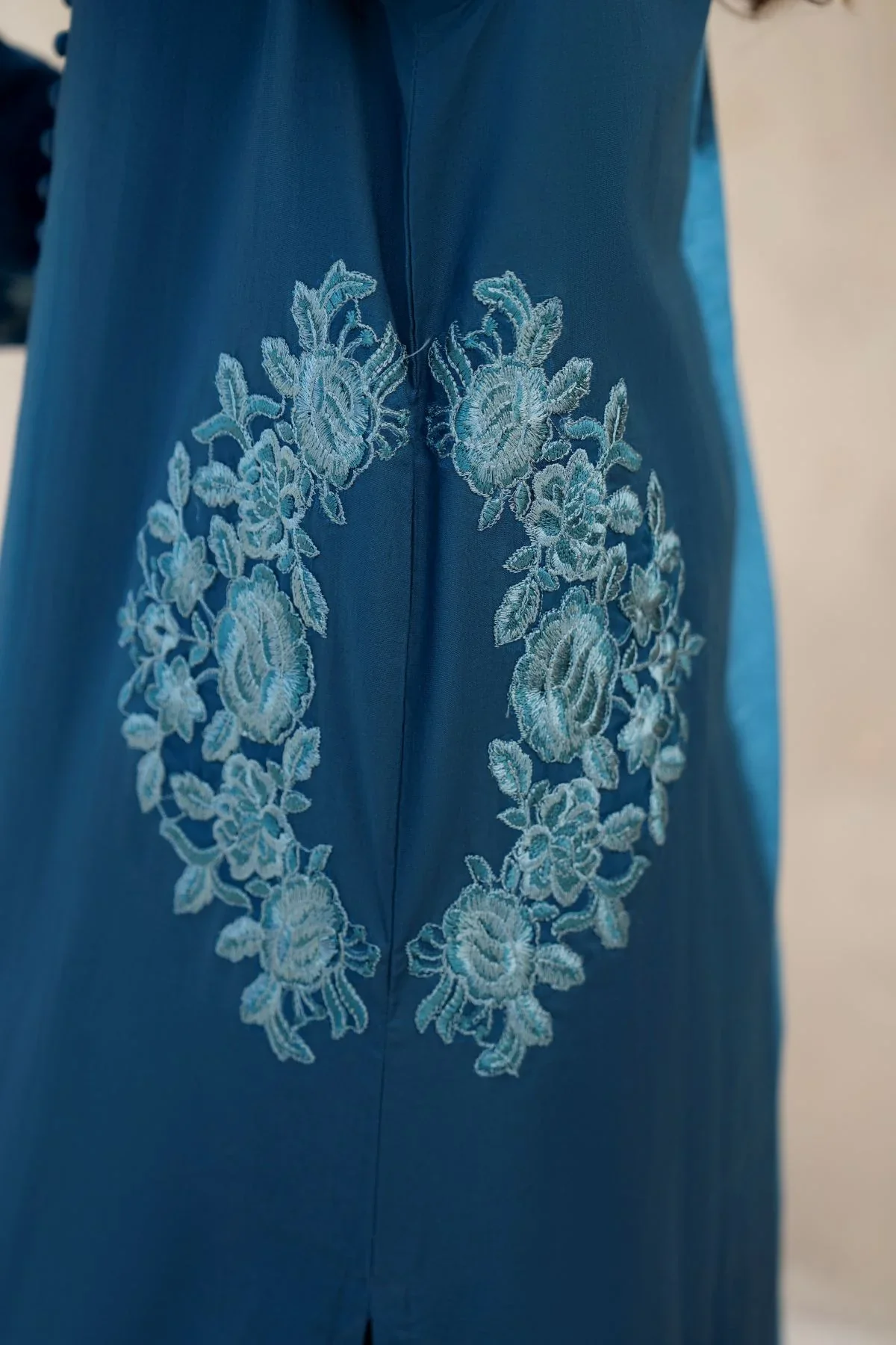 CHIC POCKET EMBROIDERED 2PCS - Image 4