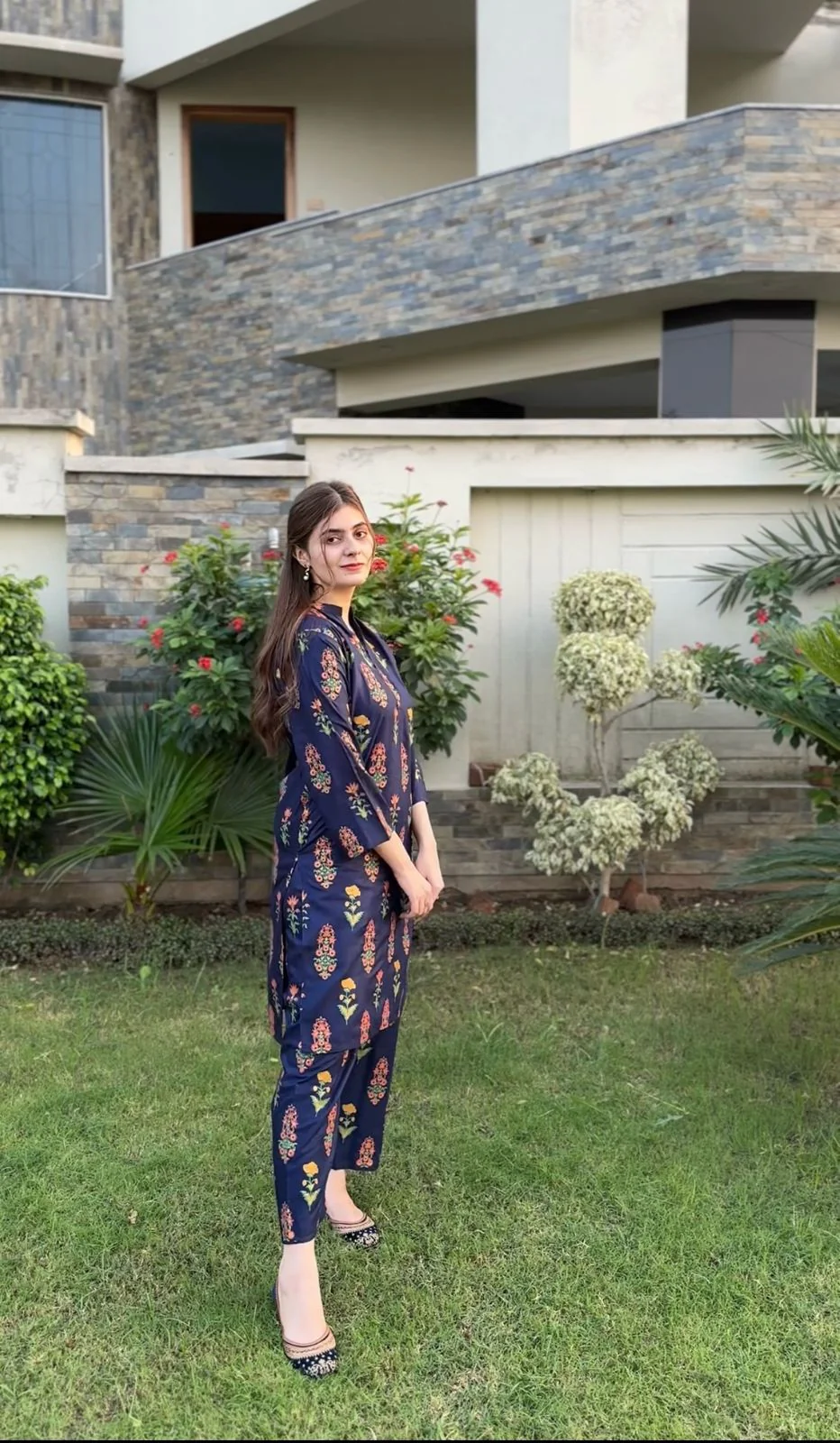 FLORA FLOWER PRINT 2PCS STITCHED - Image 20