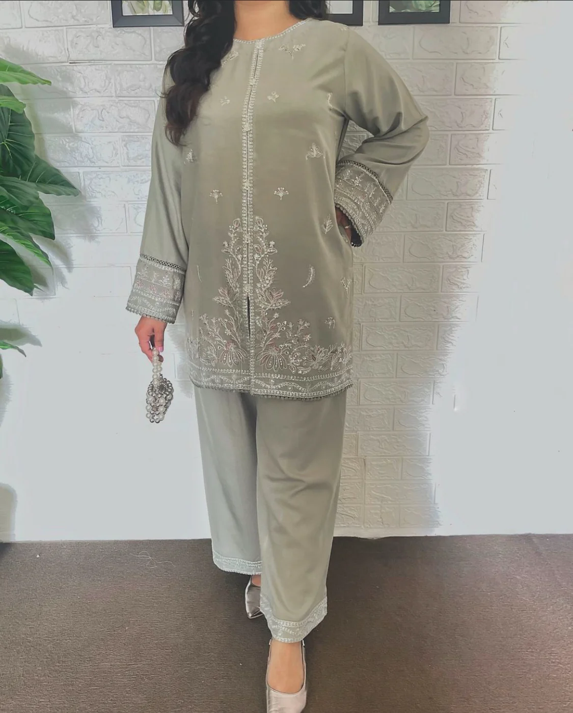 JENIFER EMBROIDED 2PC - Image 9