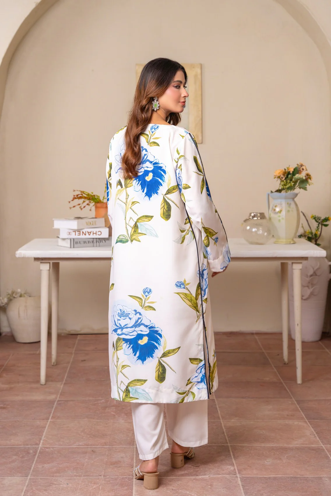 White Breeze 2pc - Image 3